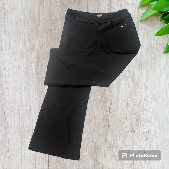 NIKE | Fit Dry wide leg full length stretch pants - Picture 1 of 9